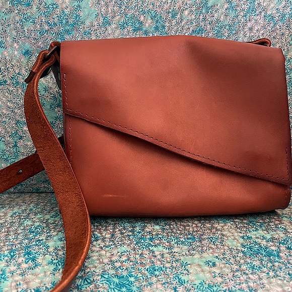 Genuine Leather Cross Body Purse - Picture 1 of 9